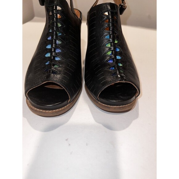 CLARKS Sandals Womens Sz 8.5 Briatta Key Slingback Block Heel Peep Toe New - Picture 3 of 10